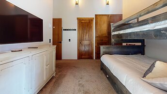 Val Disere 35 Spacious Condo, Balcony With BBQ , Walk To The Village b