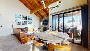 Val Disere 35 Spacious Condo, Balcony With BBQ , Walk To The Village b