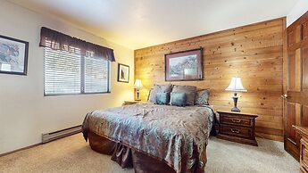 Snowflower 49 Spacious Corner Unit, Private Washer Dryer by RedAwning