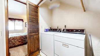 Snowflower 49 Spacious Corner Unit, Private Washer Dryer by RedAwning