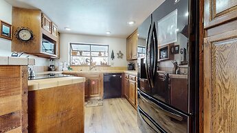 Snowflower 49 Spacious Corner Unit, Private Washer Dryer by RedAwning