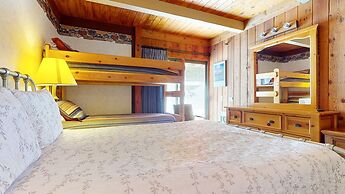 Villa de los Pinos 30 Great Complex Amenities, Walk to Town by RedAwni