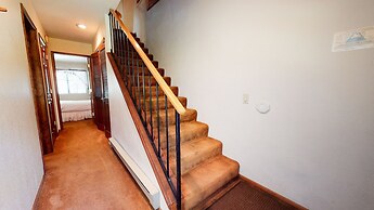 Snowflower 74 Spacious Condo with Great Complex Amenities, On The Shut