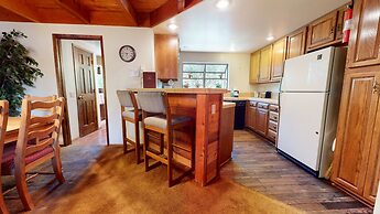 Snowflower 74 Spacious Condo with Great Complex Amenities, On The Shut