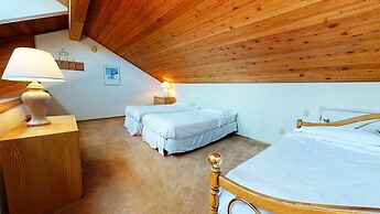 Snowflower 74 Spacious Condo with Great Complex Amenities, On The Shut