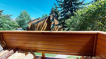 Snowflower 74 Spacious Condo with Great Complex Amenities, On The Shut