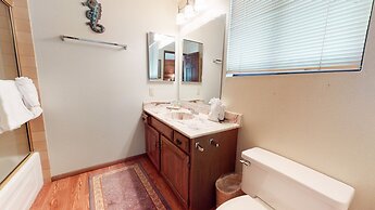 Snowflower 74 Spacious Condo with Great Complex Amenities, On The Shut