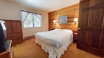 Snowflower 74 Spacious Condo with Great Complex Amenities, On The Shut