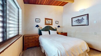 Mammoth West 143 Quiet Condo With Amazing Mountain Views and A Short W