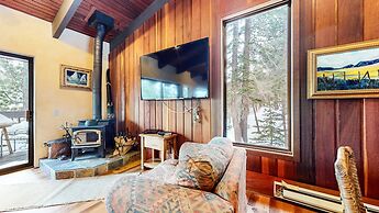 Mammoth West 143 Quiet Condo With Amazing Mountain Views and A Short W