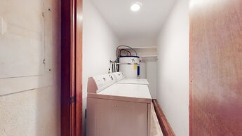 Mammoth West 143 Quiet Condo With Amazing Mountain Views and A Short W