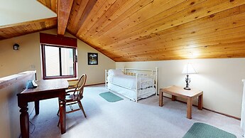 Snowflower 81 Mountain Rustic with Great Complex Amenities, On The Shu