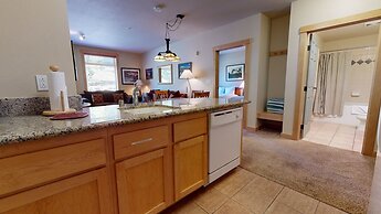 Sunstone 106 Comfortable Apartment with Great Complex Amenities close 