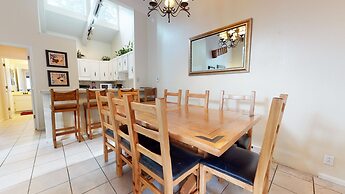 Chateau de Montagne 29 Updated and Spacious with Private Washer Dryer,