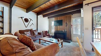 Val DIsere 6 Pet-Friendly Mountain Rustic Spacious Condo only Short Wa