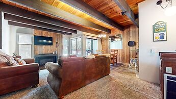 Val DIsere 6 Pet-Friendly Mountain Rustic Spacious Condo only Short Wa