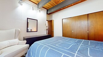 Val DIsere 6 Pet-Friendly Mountain Rustic Spacious Condo only Short Wa