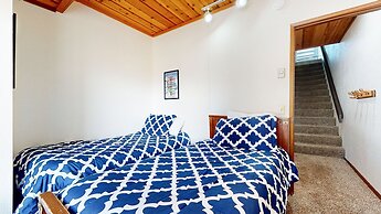 Val DIsere 6 Pet-Friendly Mountain Rustic Spacious Condo only Short Wa