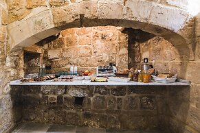 Talbot and Bons Boutique Bed & Breakfast