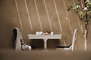 Talbot and Bons Boutique Bed & Breakfast