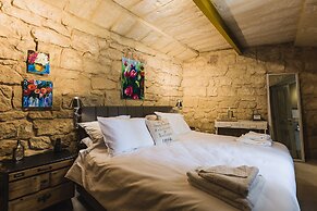 Talbot and Bons Boutique Bed & Breakfast