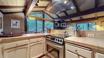 Villa de los Pinos 16 Rustic, Pet-Friendly with Gorgeous Mountain View