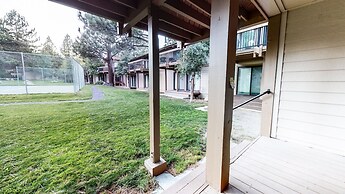 Villa de los Pinos 16 Rustic, Pet-Friendly with Gorgeous Mountain View