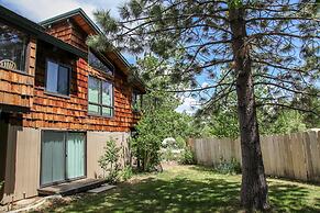 Chateau Blanc 25 Cozy with Gorgeous Mountain Views, On the Shuttle Rou