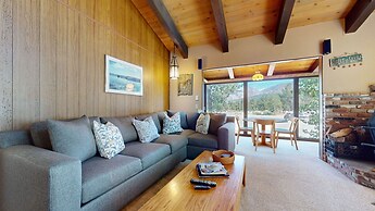 Chateau Blanc 25 Cozy with Gorgeous Mountain Views, On the Shuttle Rou