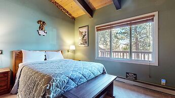 Chateau Blanc 25 Cozy with Gorgeous Mountain Views, On the Shuttle Rou