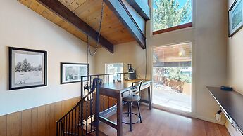 Chateau Blanc 25 Cozy with Gorgeous Mountain Views, On the Shuttle Rou