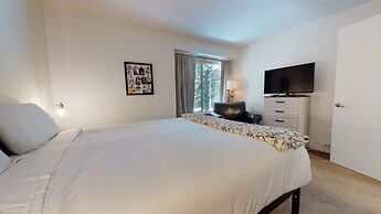 Horizons 4 150 Mountain Rustic, Walk To Shops and Restaurants, On Shut