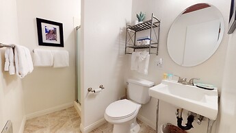 Horizons 4 150 Mountain Rustic, Walk To Shops and Restaurants, On Shut