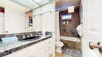 Snowcreek II 202 Remodeled, Light and Bright Condo with Washer Dryer b