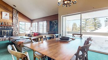 Sierra Megeve 8 Cozy Yet Spacious Condo, Just A Short Walk To Canyon L