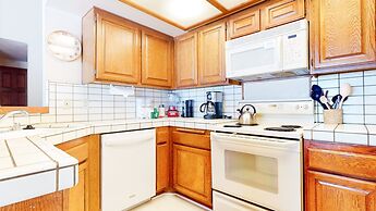 Sierra Megeve 8 Cozy Yet Spacious Condo, Just A Short Walk To Canyon L