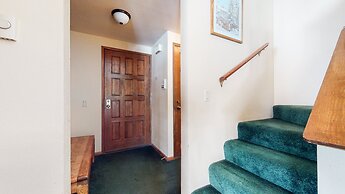 Sierra Megeve 8 Cozy Yet Spacious Condo, Just A Short Walk To Canyon L