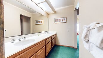Sierra Megeve 8 Cozy Yet Spacious Condo, Just A Short Walk To Canyon L