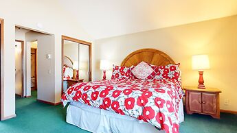 Sierra Megeve 8 Cozy Yet Spacious Condo, Just A Short Walk To Canyon L