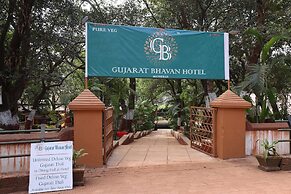 Gujarat Bhavan Hotel