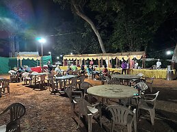 Gujarat Bhavan Hotel