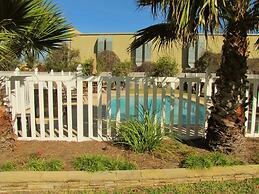 Windancer Cottages by Crystal Waters