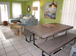 Windancer Cottages by Crystal Waters