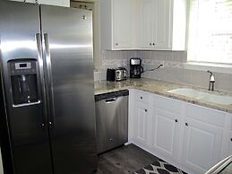 Windancer Cottages by Crystal Waters