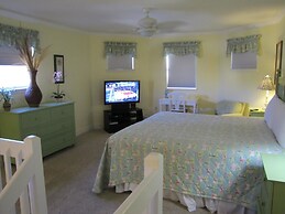 Windancer Cottages by Crystal Waters