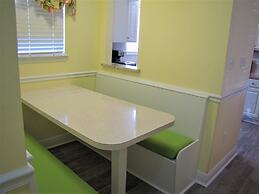 Windancer Cottages by Crystal Waters