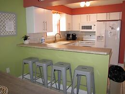 Windancer Cottages by Crystal Waters