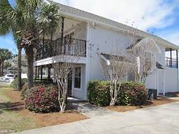 Windancer Cottages by Crystal Waters