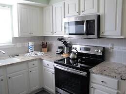 Windancer Cottages by Crystal Waters