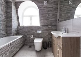 Emperors Gate Residence by Allô Housing